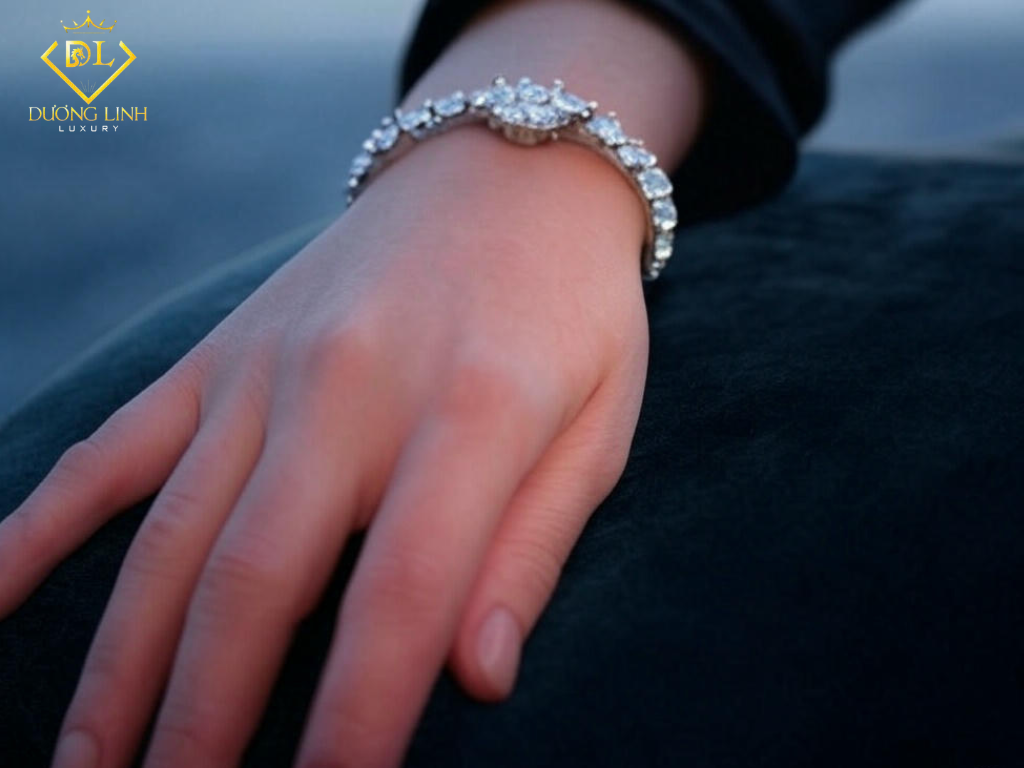 Hướng Dẫn Đo Size Lắc, Vòng Tay Chuẩn Xác Tại Dương Linh Luxury